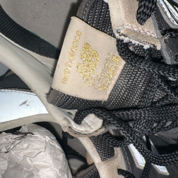 NEW BALANCE 574 - Picture 2 of 6